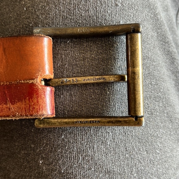 🔹 EuroMetal Two Tone Leather Belt with Brass Buckle - Picture 3 of 7